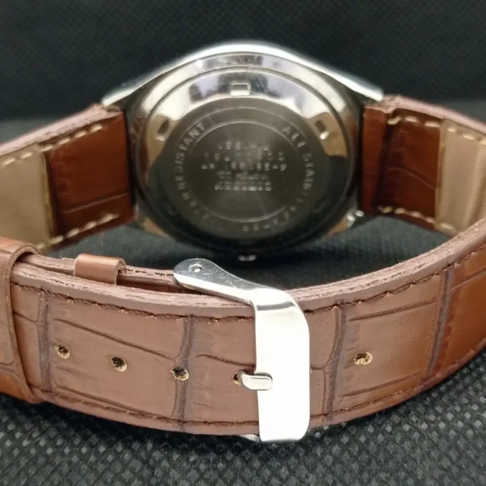 Vintage 1977 Citizen Automatic Mens Silver Watch W/daydate & Red accents